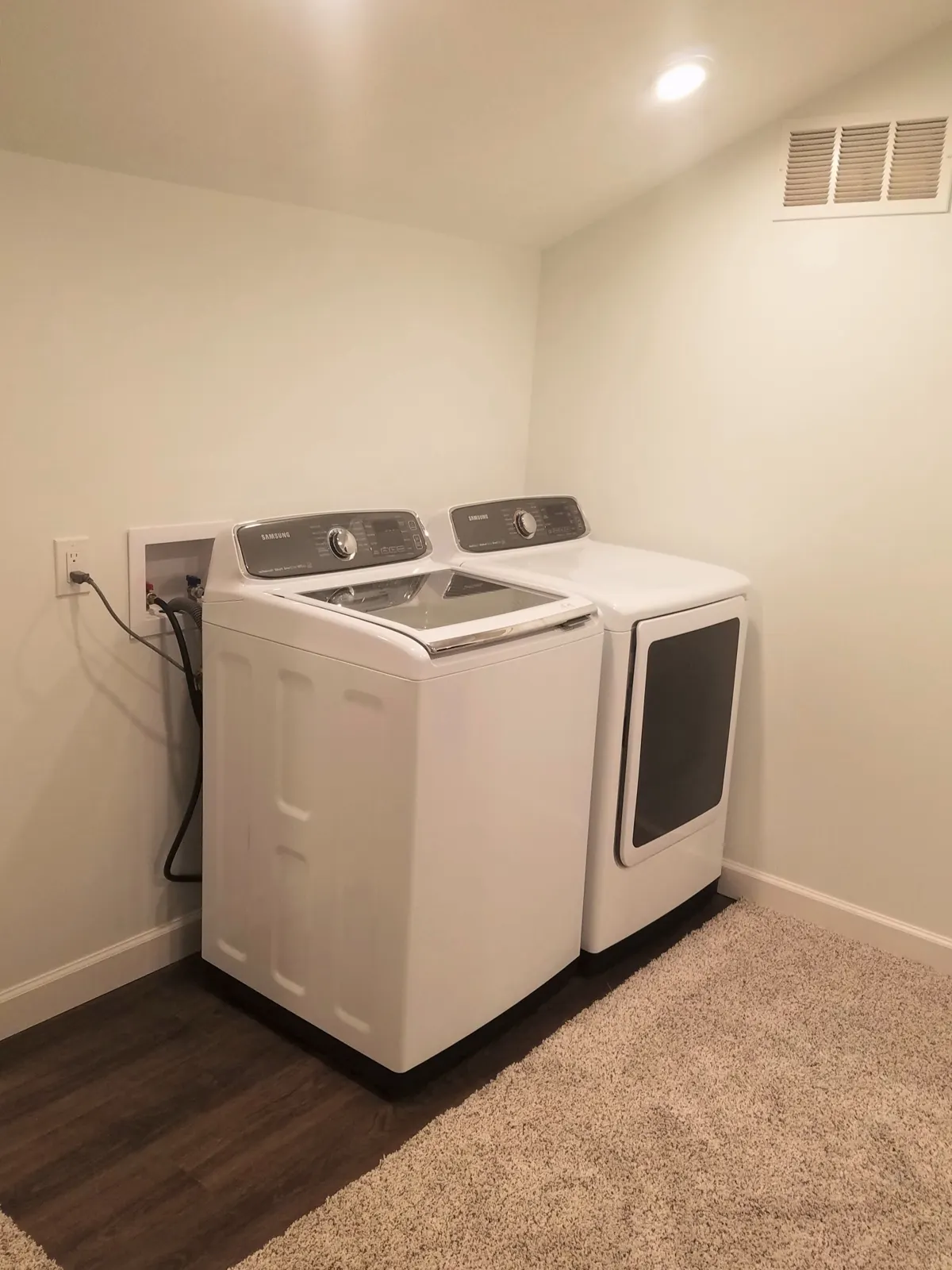 LAUNDRY ROOM – BRECKSVILLE, OH — photo 2