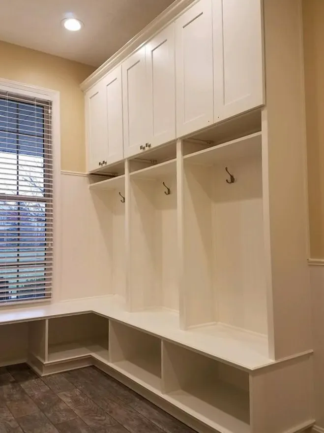 MUDROOM – AVON LAKE, OH — photo 1