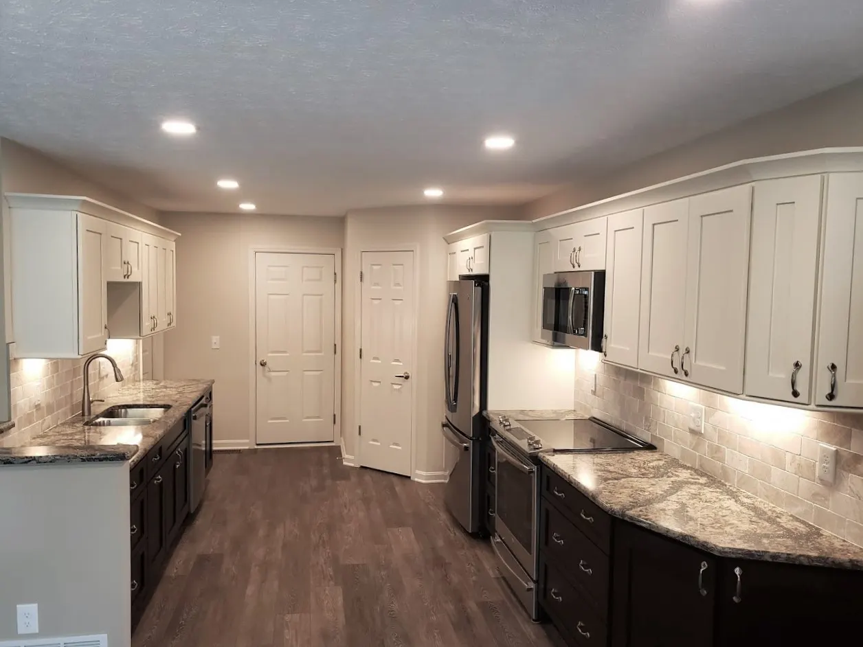 Kitchen – Olmsted Falls, OH — photo 1