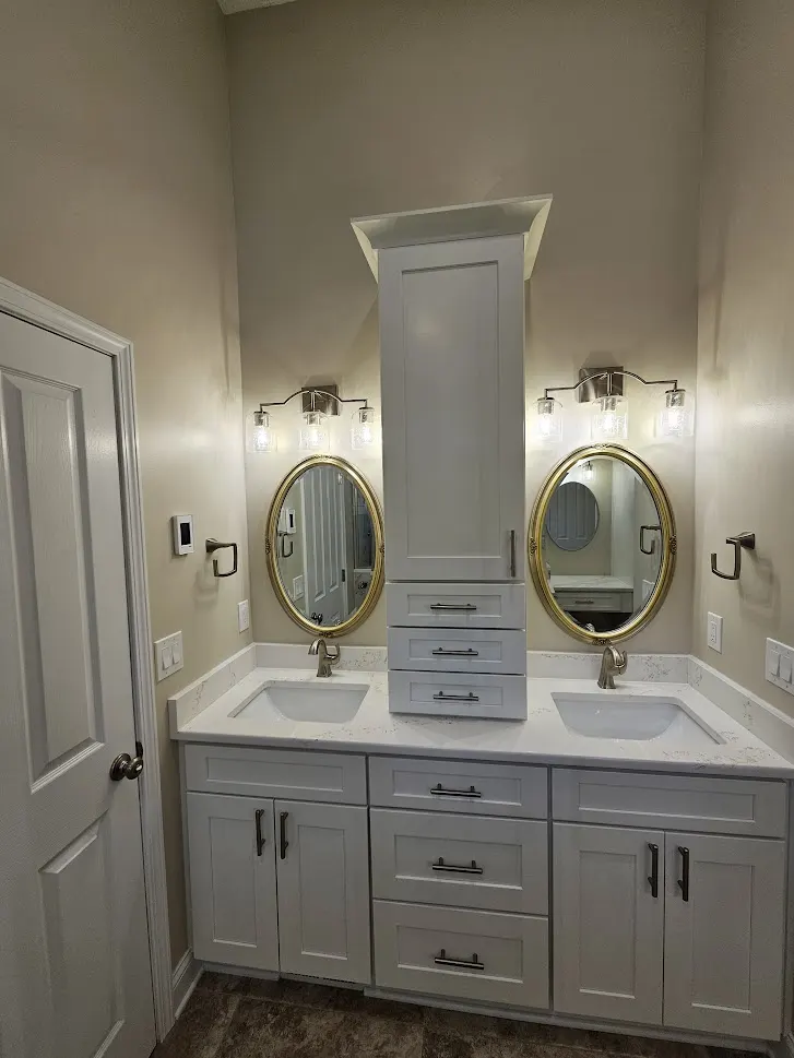 Bathroom – Strongsville, OH — photo 8
