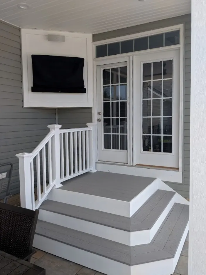Porch – North Ridgeville, OH — photo 4