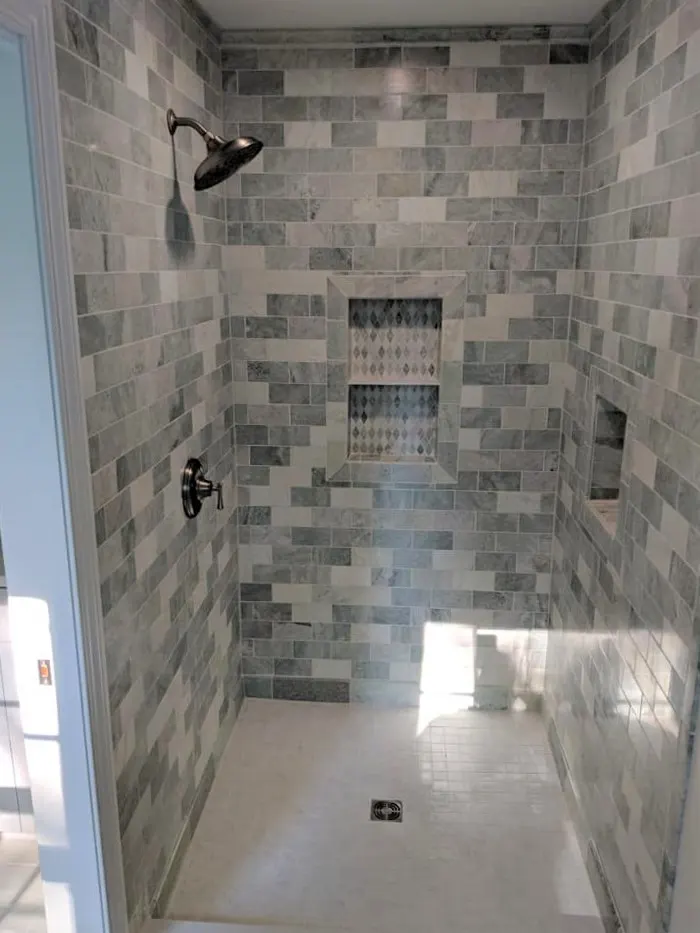 BATHROOM – RUSSELL TOWNSHIP, OH — photo 8