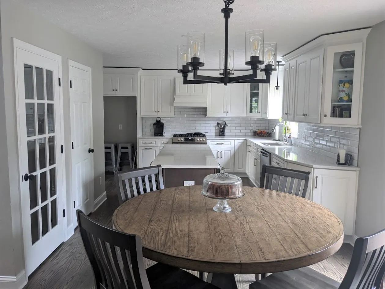 Kitchen – Olmsted Falls, OH — photo 1
