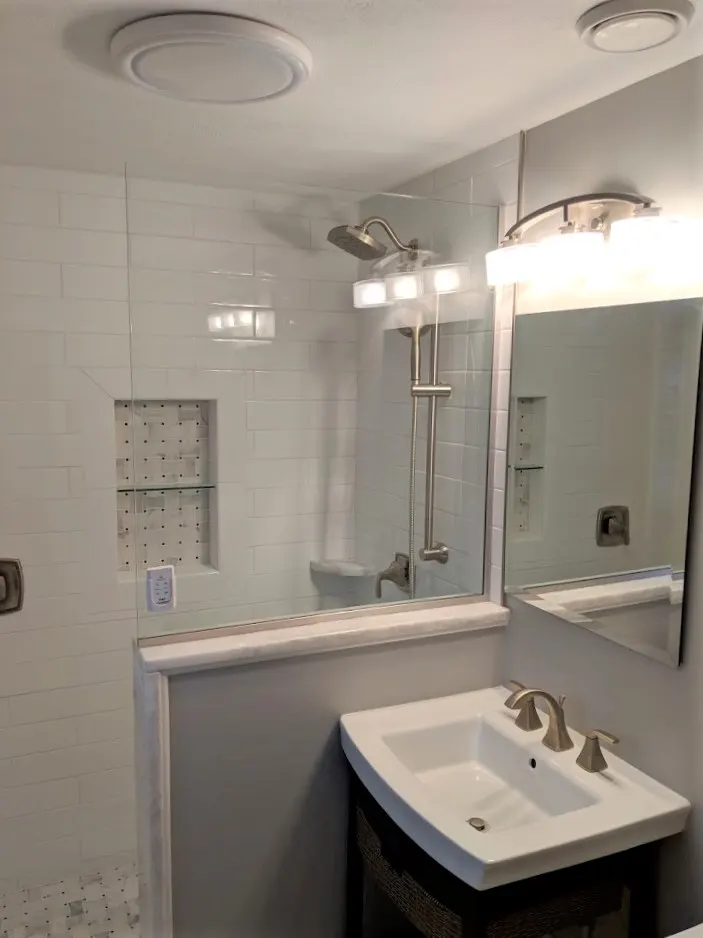 BATHROOM – NORTH OLMSTED, OH — photo 2