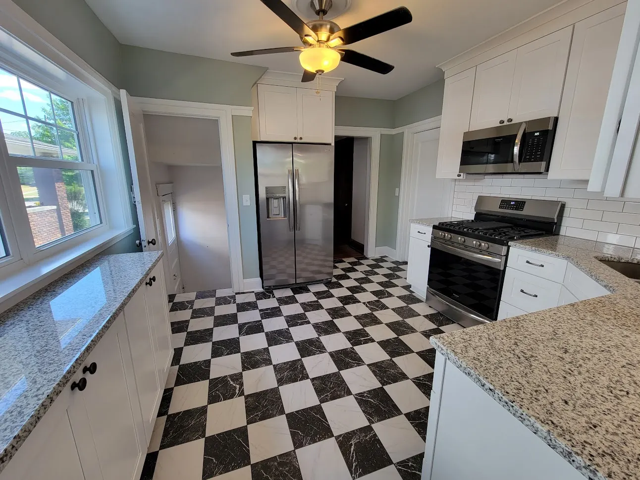 Kitchen – Lakewood, OH — photo 3
