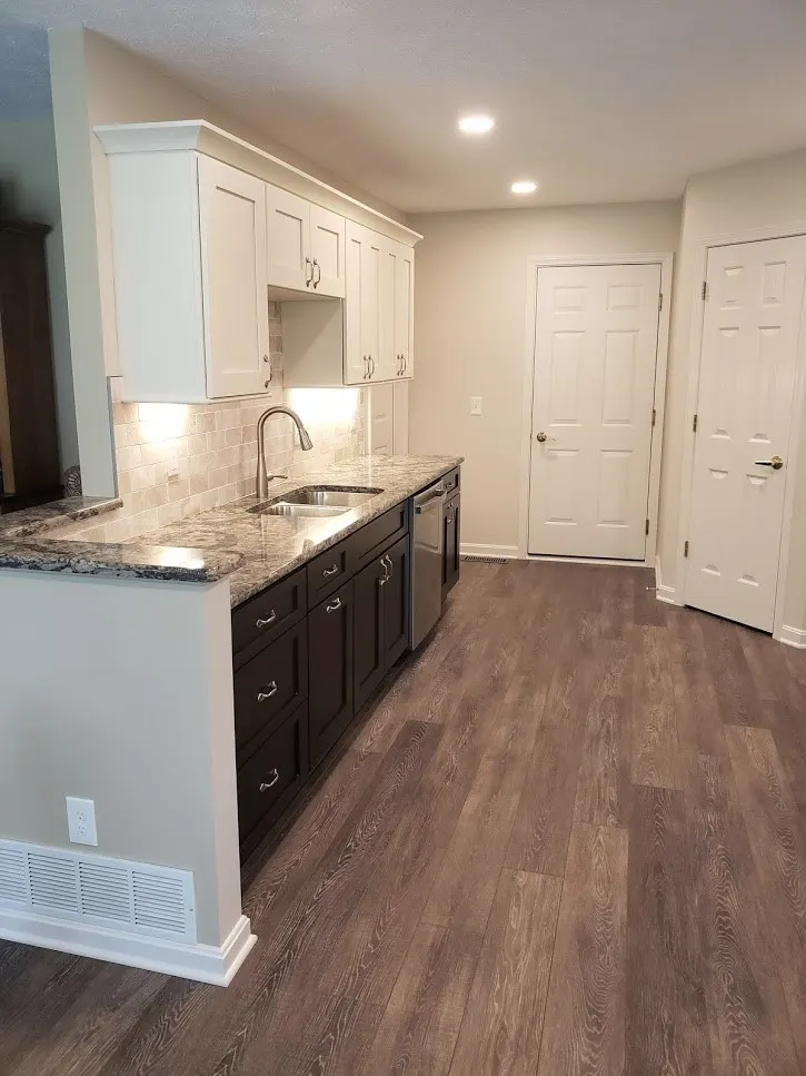 Kitchen – Olmsted Falls, OH — photo 3