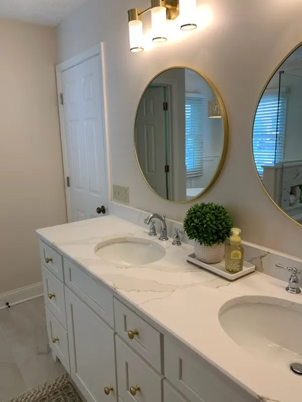 Bathroom – Strongsville, OH — photo 3