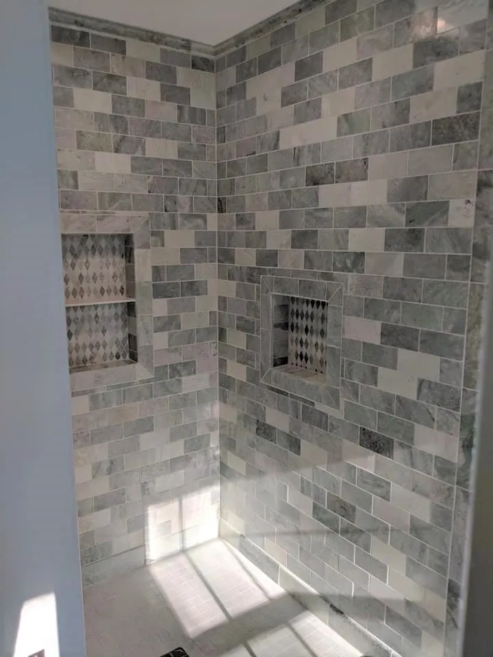 BATHROOM – RUSSELL TOWNSHIP, OH — photo 9