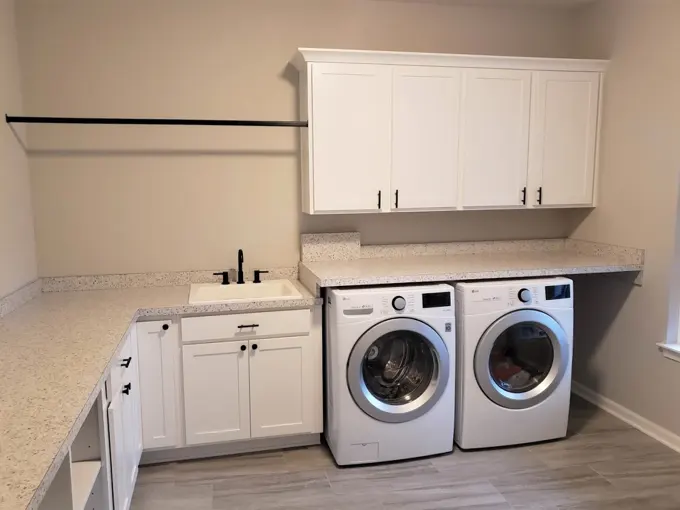 Laundry Room – Avon Lake, OH