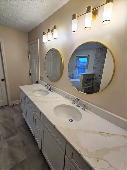 Bathroom – Strongsville, OH