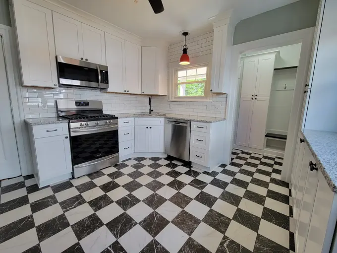 Kitchen – Lakewood, OH