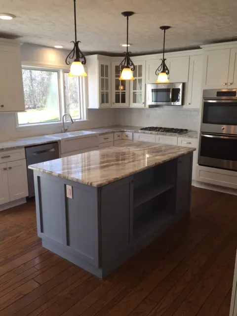 KITCHEN- RUSSELL TOWNSHIP, OH